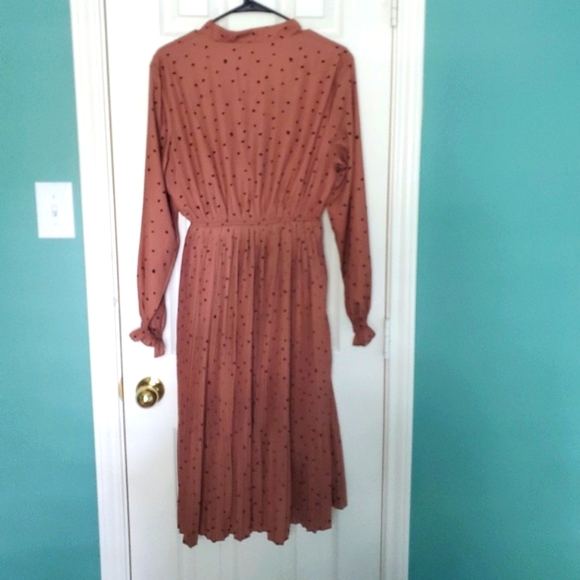 Spring/ Fall Dress (S) - Picture 2 of 6